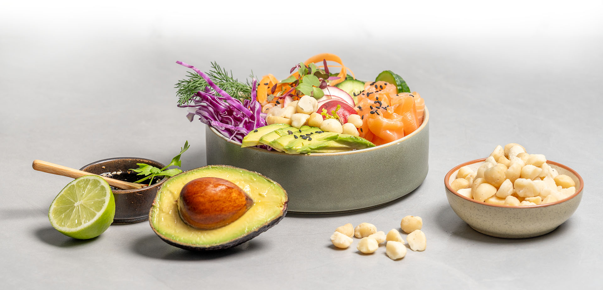 Fresh Salad with Macadamia Nuts